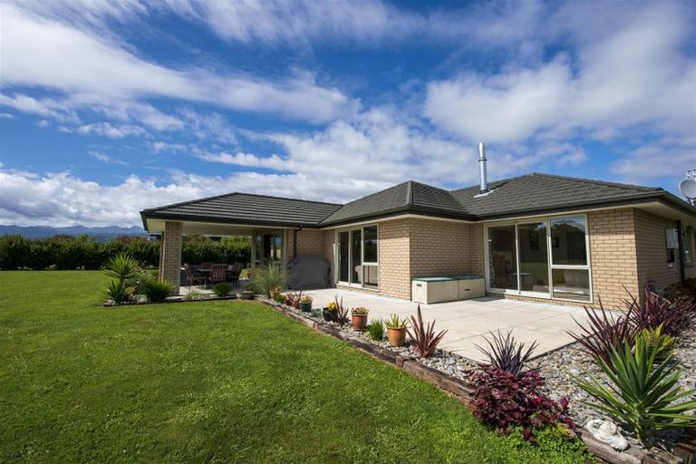 Photo of property in 9 Pinot Crescent, Ohau, Levin, 5570