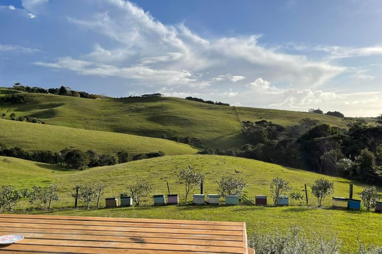 Photo of property in 211c Cable Bay Block Road, Cable Bay, 0420