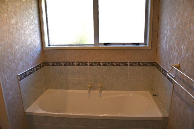 Photo of property in 262 Grandview Road, Western Heights, Hamilton, 3200