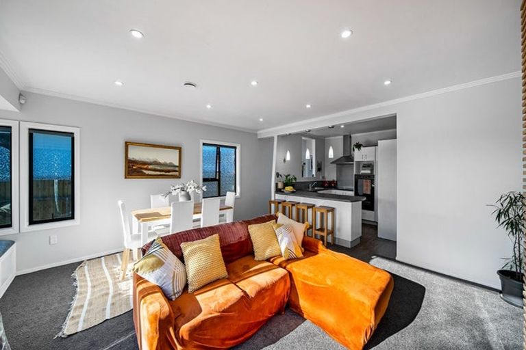 Photo of property in 32 Smith Street, Woolston, Christchurch, 8062