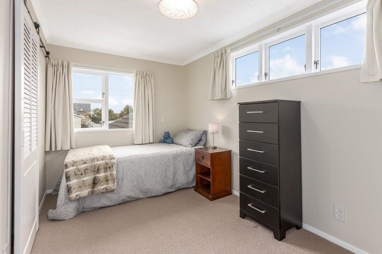 Photo of property in 351 Main Road, Tawa, Wellington, 5028