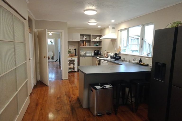 Photo of property in 8 Chester Road, Tawa, Wellington, 5028