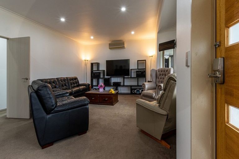 Photo of property in 127 Milton Street, Leamington, Cambridge, 3432