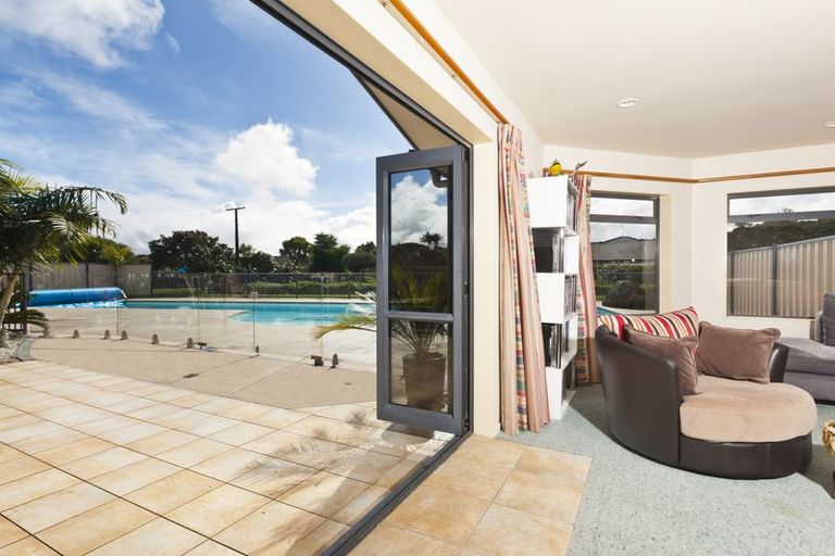 Photo of property in 16 Cairn Way, Te Kamo, Kamo, 0185