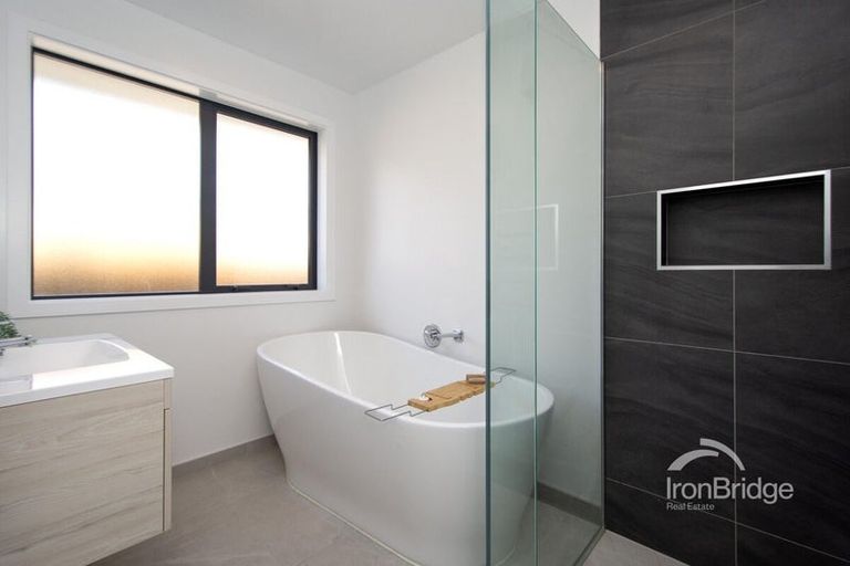 Photo of property in 35 Blue Jacket Drive, Halswell, Christchurch, 8025