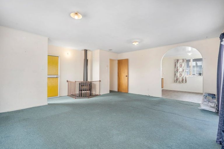 Photo of property in 20 Forest Hill Road, Henderson, Auckland, 0612