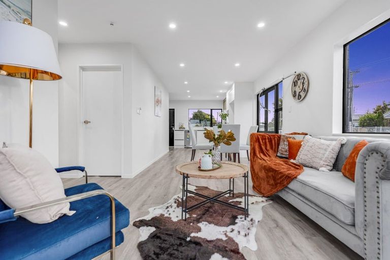 Photo of property in 17b Mccullough Avenue, Papatoetoe, Auckland, 2025