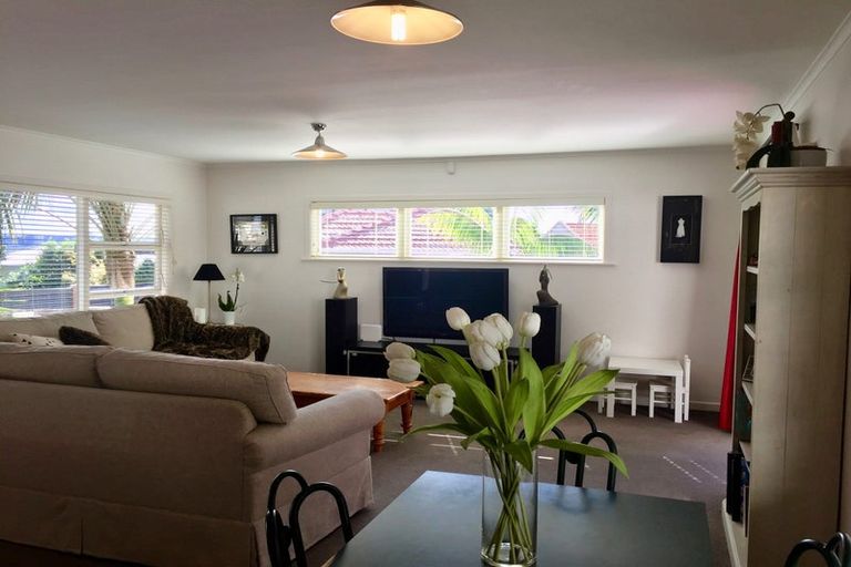 Photo of property in 1/18 Francis Street, Hauraki, Auckland, 0622