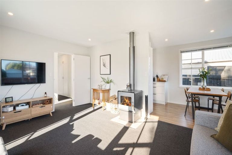 Photo of property in 4 Bidwell Place, Hillmorton, Christchurch, 8025