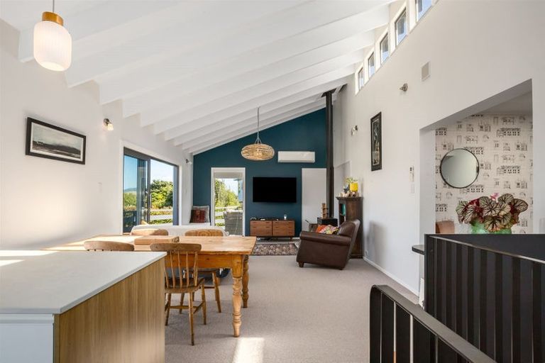 Photo of property in 22 Gordon Road, Plimmerton, Porirua, 5026