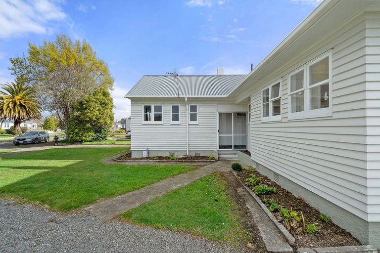 Photo of property in 10 Mcgregor Crescent, Masterton, 5810