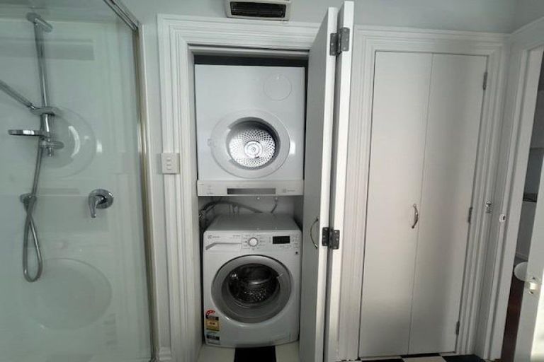 Photo of property in 15 Pomare Road, Russell, 0202