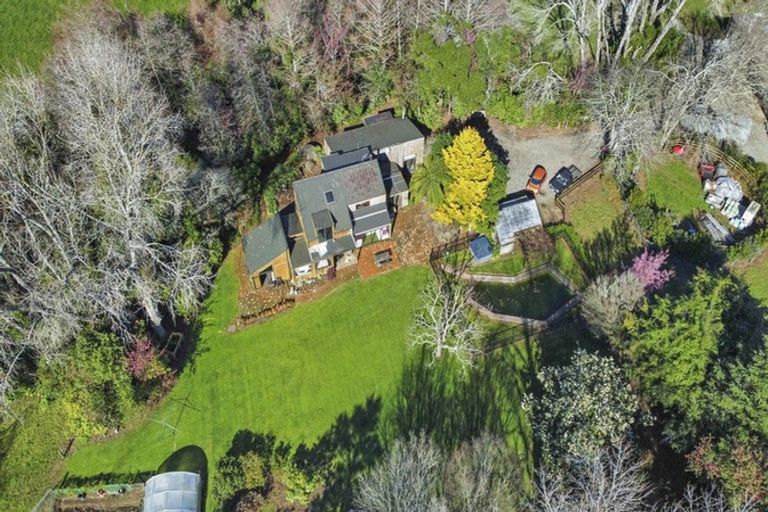 Photo of property in 1059 Mountain Road, Waiongana, Inglewood, 4389