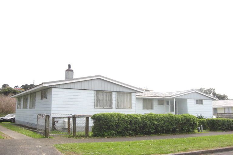 Photo of property in 1-3 Botany Place, Blagdon, New Plymouth, 4310