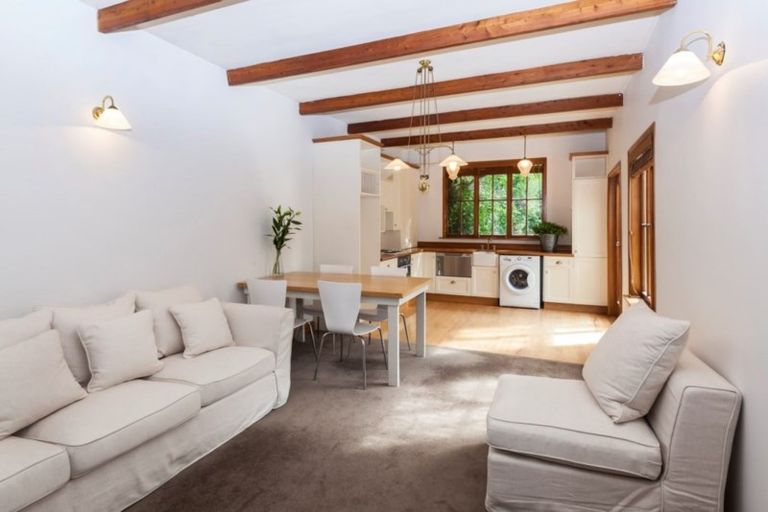 Photo of property in 137 Springfield Road, St Albans, Christchurch, 8014