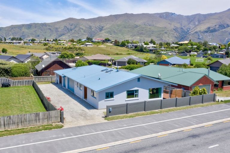 Photo of property in 181 Aubrey Road, Wanaka, 9305