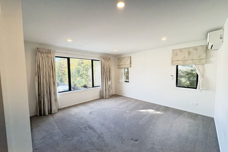 Photo of property in 64d Royal Road, Te Atatu South, Auckland, 0610