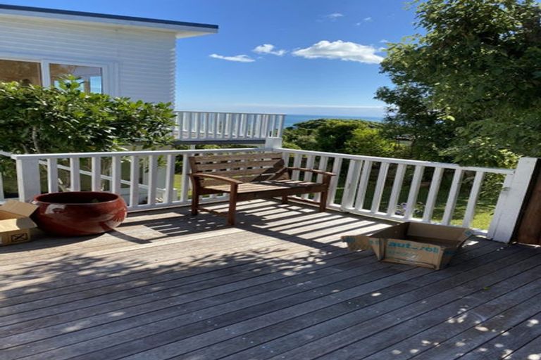 Photo of property in 120 Motuhara Road, Plimmerton, Porirua, 5026