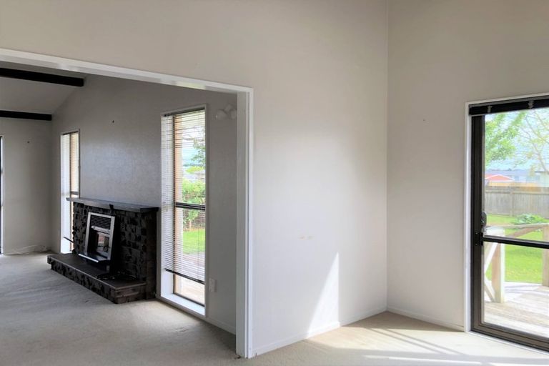 Photo of property in 55 Meadowvale Drive, Levin, 5510