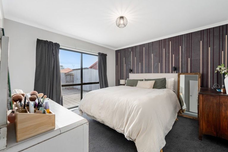 Photo of property in 10 Parnell Heights Drive, Kelvin Grove, Palmerston North, 4414