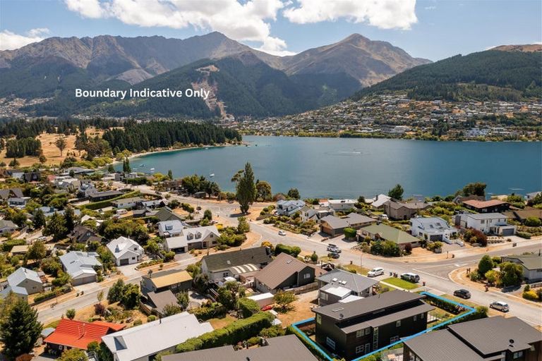 Photo of property in 17 Poplar Drive, Kelvin Heights, Queenstown, 9300