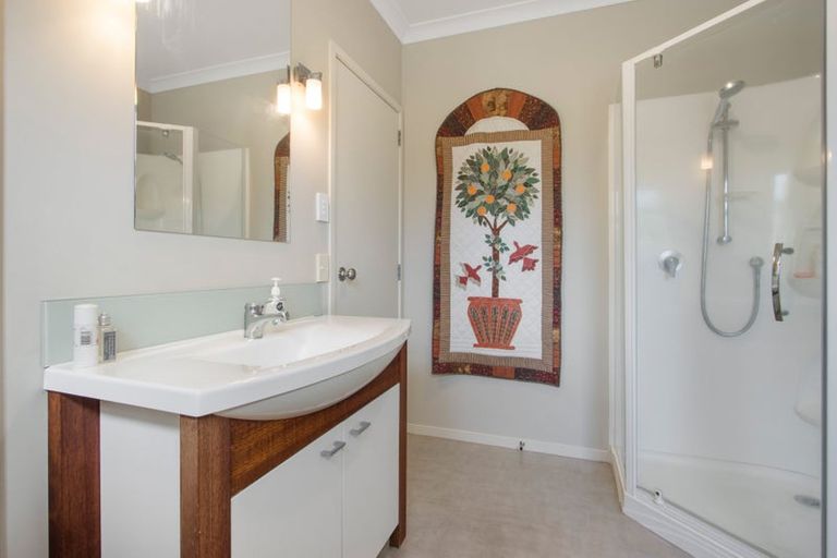 Photo of property in 4 Highfields Drive, Katikati, 3129