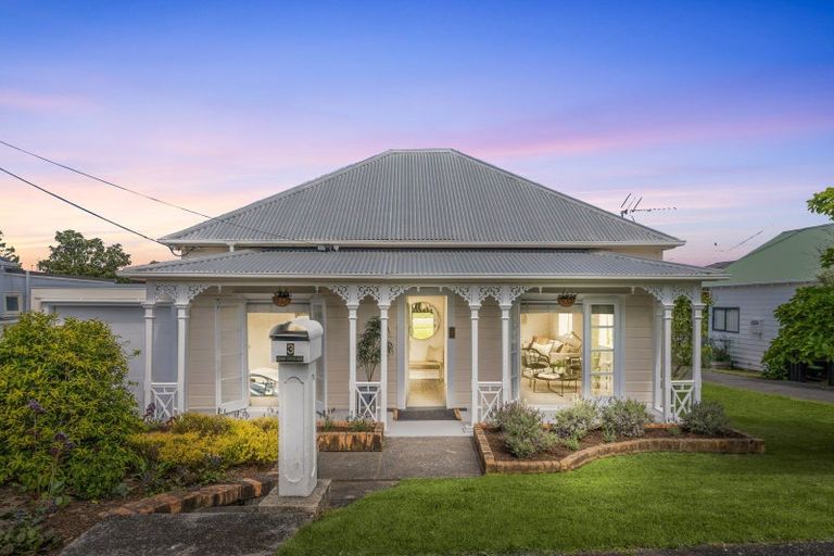 Photo of property in 1/3 Aramoana Avenue, Devonport, Auckland, 0624