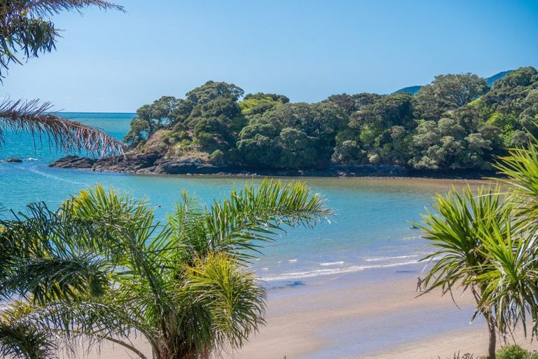 Photo of property in 21 Kupe Road, Coopers Beach, 0420