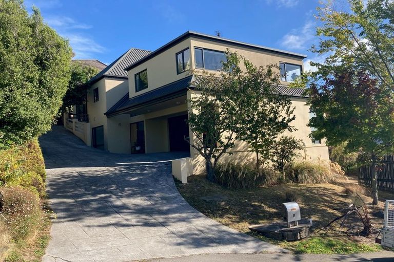 Photo of property in 8 Merlewood Avenue, Cashmere, Christchurch, 8022