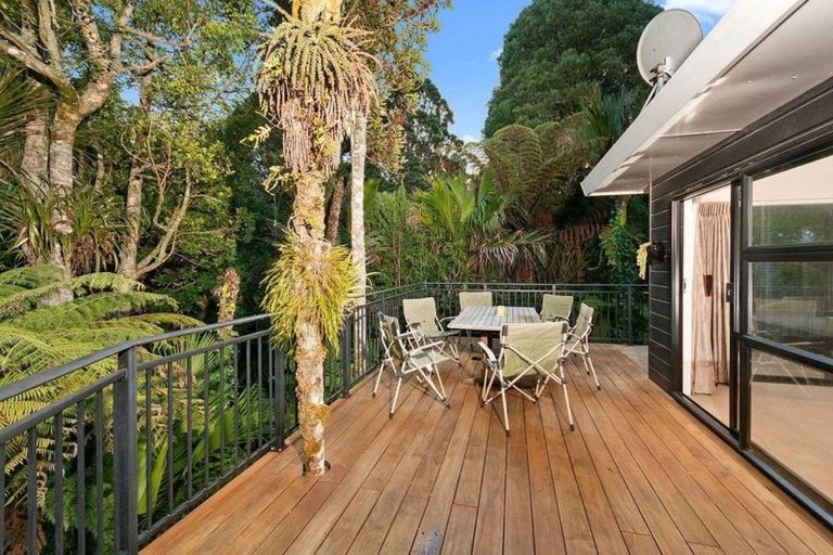 Photo of property in 22 Waima Crescent, Titirangi, Auckland, 0604