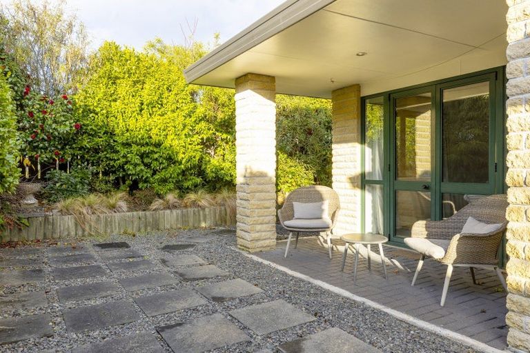 Photo of property in 30 Fairview Terrace, Waipahihi, Taupo, 3330
