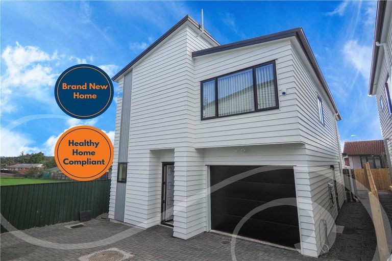 Photo of property in 24c Poinsettia Place, Henderson, Auckland, 0610