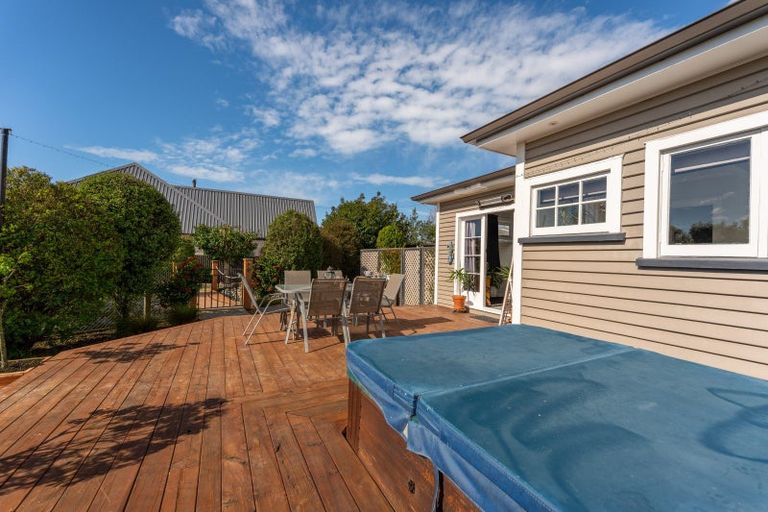 Photo of property in 11 South Terrace Road, Geraldine, 7930
