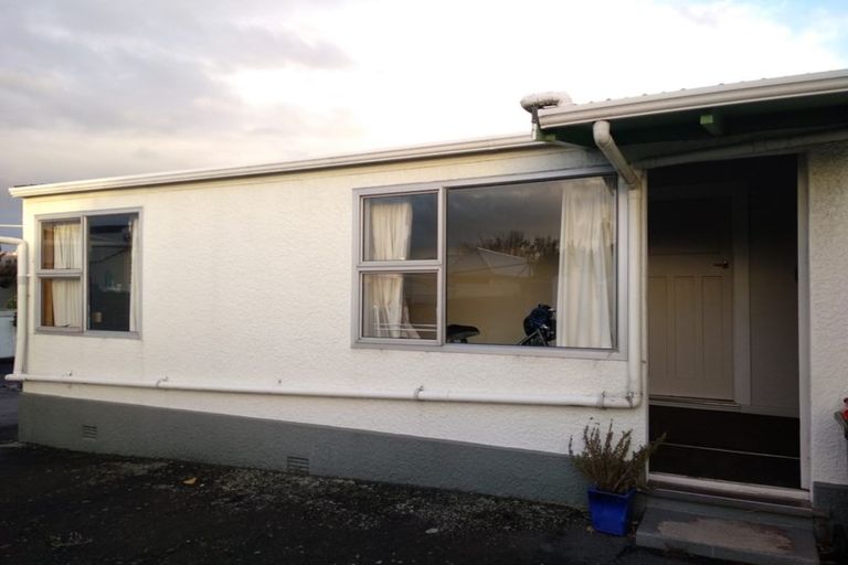 Photo of property in 52 Kirkcaldy Street, South Dunedin, Dunedin, 9012