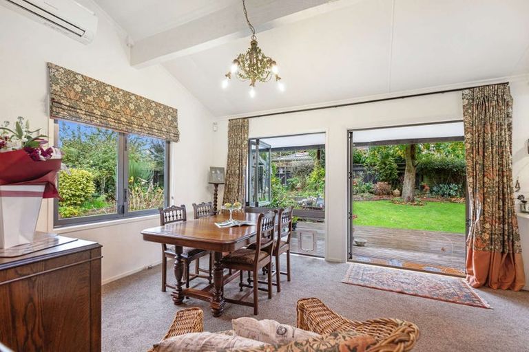 Photo of property in 19 Ashburn Lane, Awapuni, Palmerston North, 4412