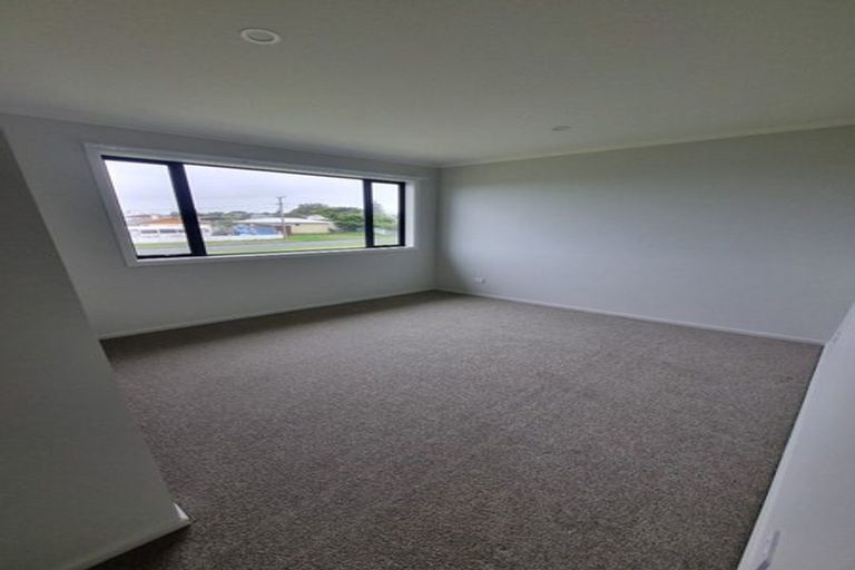 Photo of property in 40a Egmont Street, Castlecliff, Whanganui, 4501