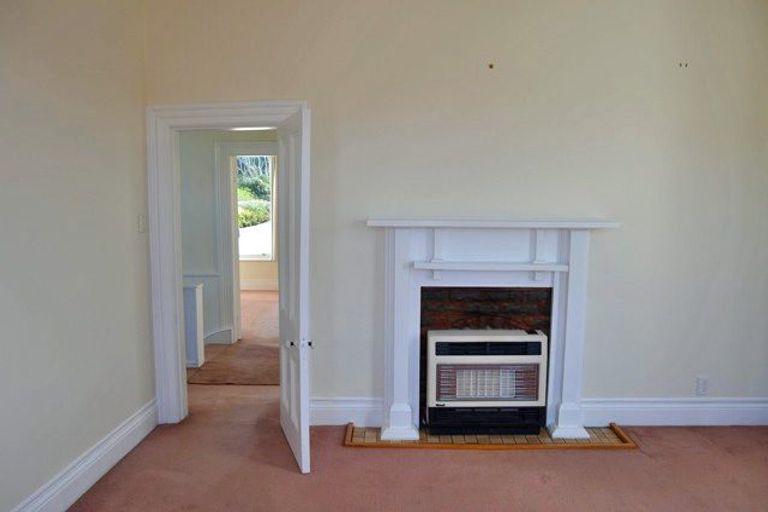 Photo of property in 15 Kenwyn Terrace, Newtown, Wellington, 6021