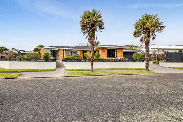 Photo of property in 1 Ludlow Place, Bell Block, New Plymouth, 4312