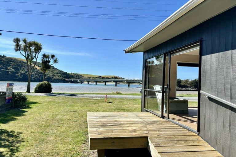 Photo of property in 25 Riverside Road, Taieri Mouth, Brighton, 9091