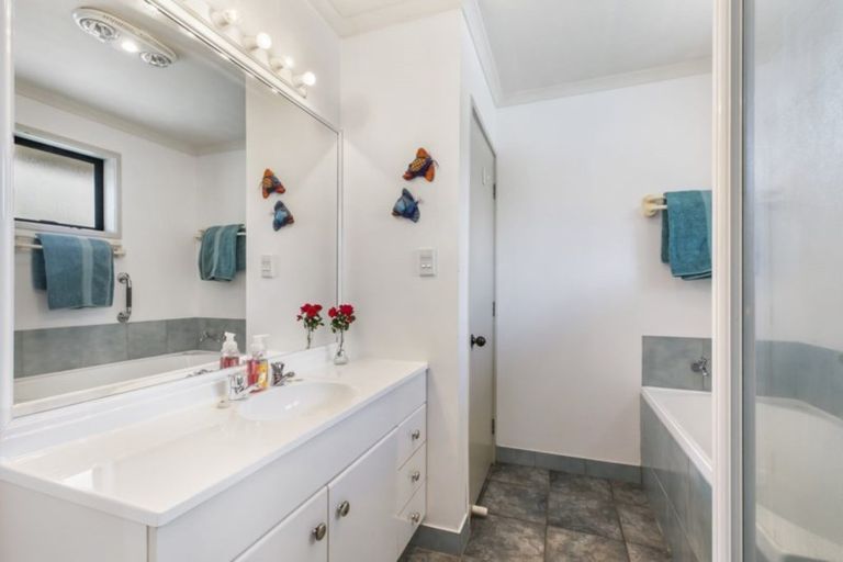 Photo of property in 368e Kingseat Road, Kingseat, Pukekohe, 2679