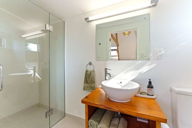 Photo of property in 64b Te Moana Road, Waikanae Beach, Waikanae, 5036