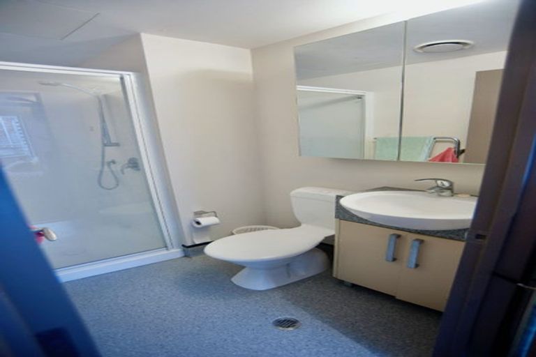 Photo of property in Dual Apartments, 108/142 Vivian Street, Te Aro, Wellington, 6011