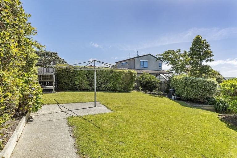 Photo of property in 22 Mercury Way, Whitby, Porirua, 5024