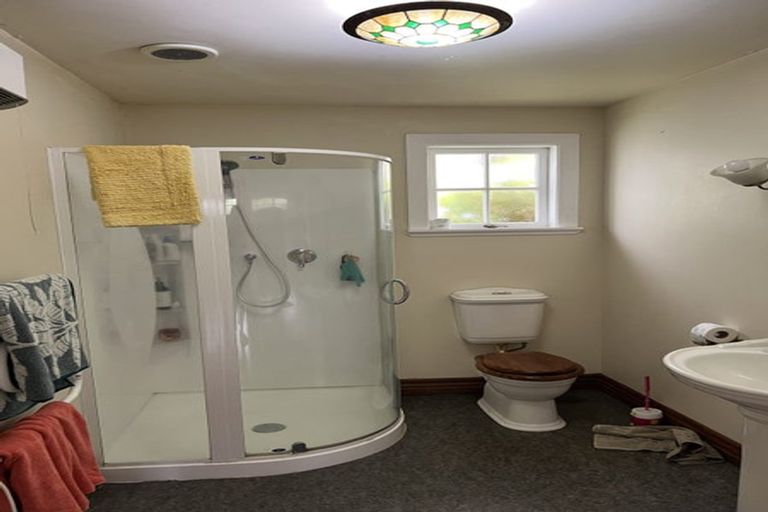 Photo of property in 135 Kelburn Parade, Kelburn, Wellington, 6012