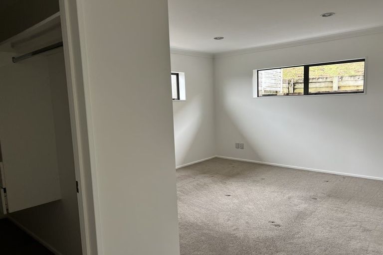 Photo of property in 11 Bangla Place, Massey, Auckland, 0614