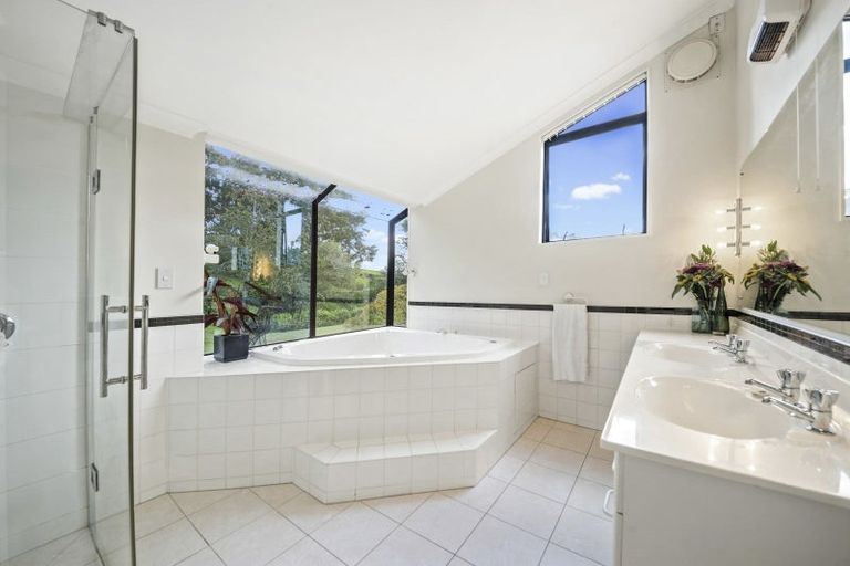 Photo of property in 17 Mceldownie Road, Ramarama, Drury, 2579