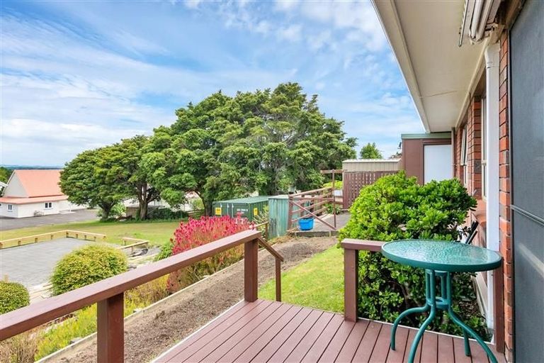 Photo of property in 1/7 Gerald Stokes Avenue, Helensville, 0800
