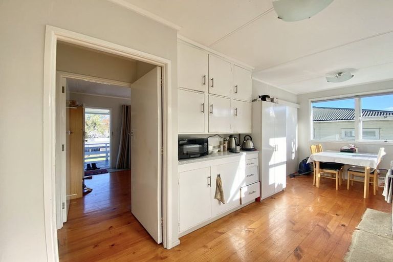 Photo of property in 58 Sylvia Road, Hillcrest, Auckland, 0627