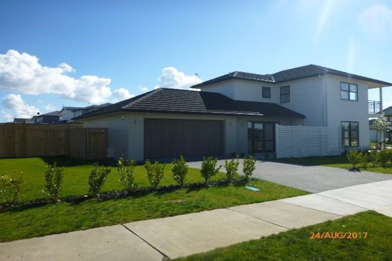 Photo of property in 32 Kaimanawa Road, Karaka, Papakura, 2113