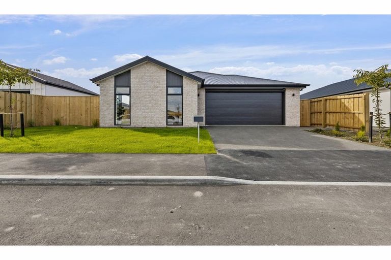 Photo of property in 10 Borthwick Street, Belfast, Christchurch, 8051